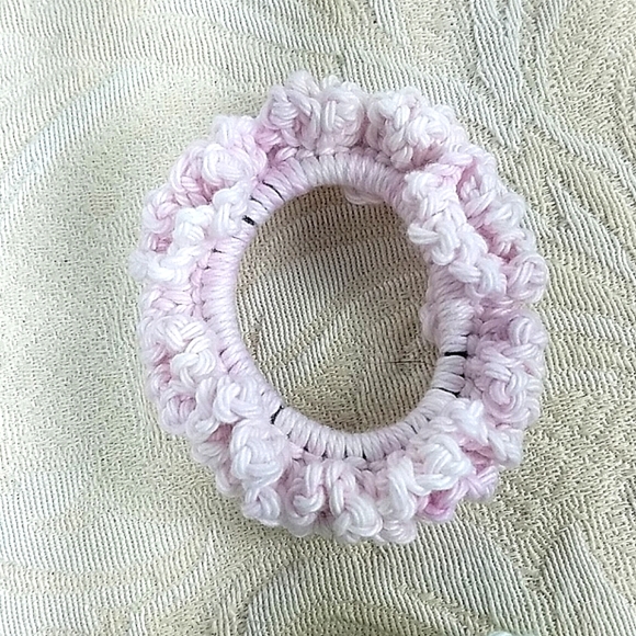 Scrunchies lot of 4 bundle yellow blue green pink crotchet handmade - Picture 4 of 7